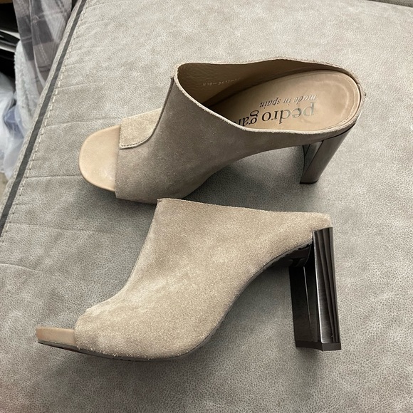 Pedro Garcia yavel mule heels - Picture 7 of 12